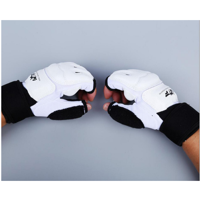 Halfvinger Hand Guard Handskoene Taekwondo Hand Protector Training Gear Handskoene (ESG12866)