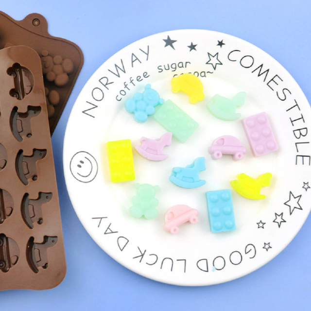 Speelgoedreeks kleefvrye silikoonsjokolade, lekkergoed, koekvorm Speelgoedbaksteenblokke en teddiebeervorm (ESG17536)